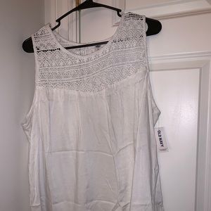 Beautiful Olf Navy Tank!